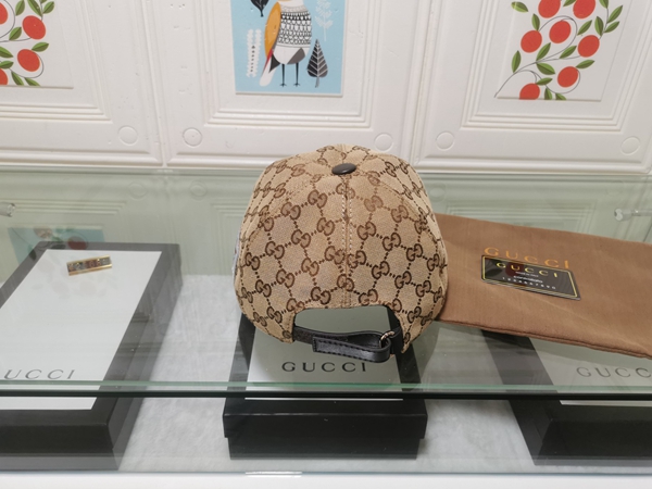 ブランド帽子側面デザイン